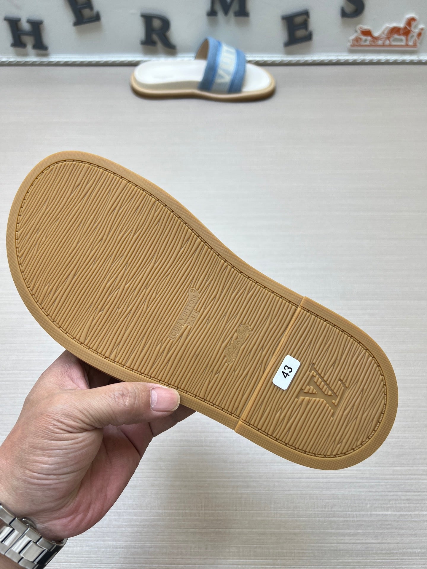 535ZE301ZDE Stylish Slippers