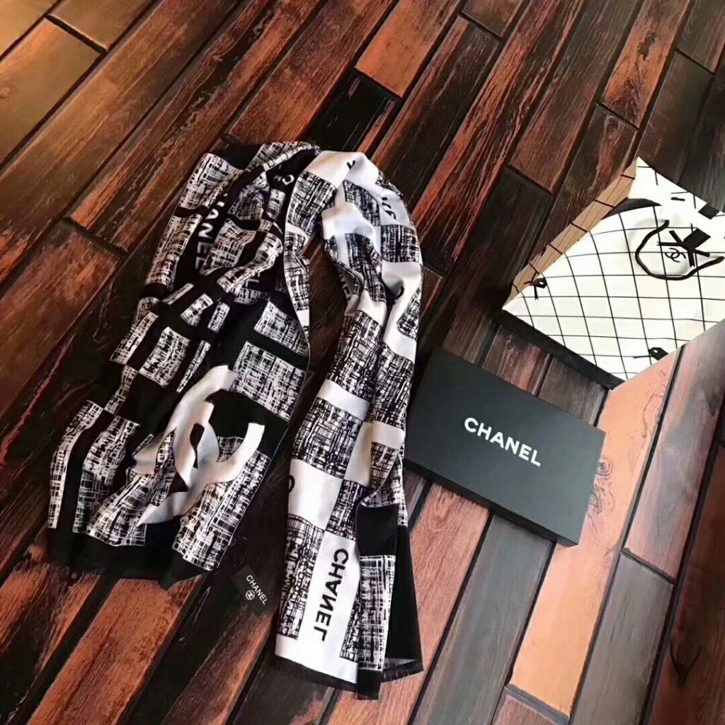 175RC31WDE Stylish Winter Scarves