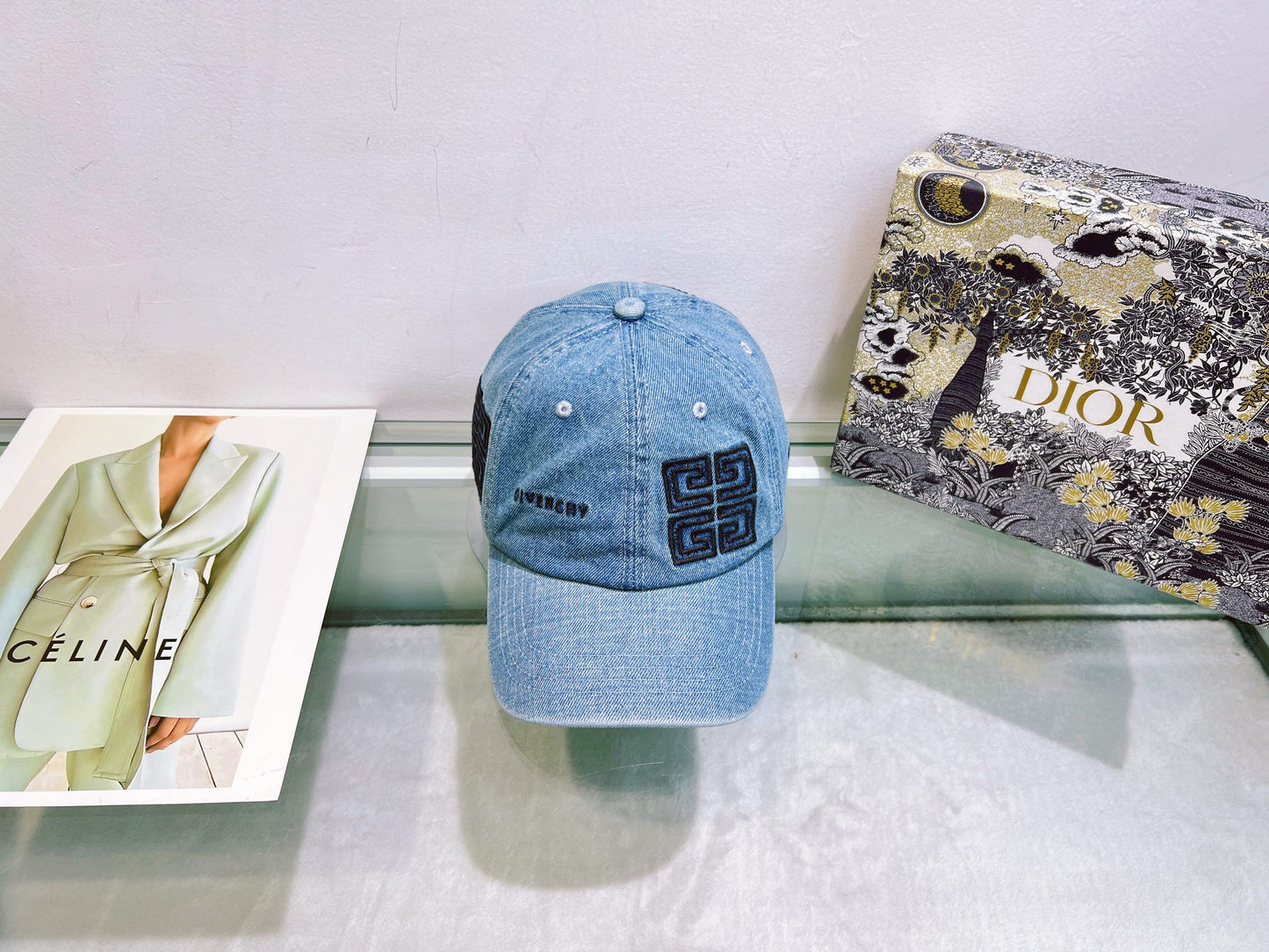 125ZGV508MDE Stylish hats