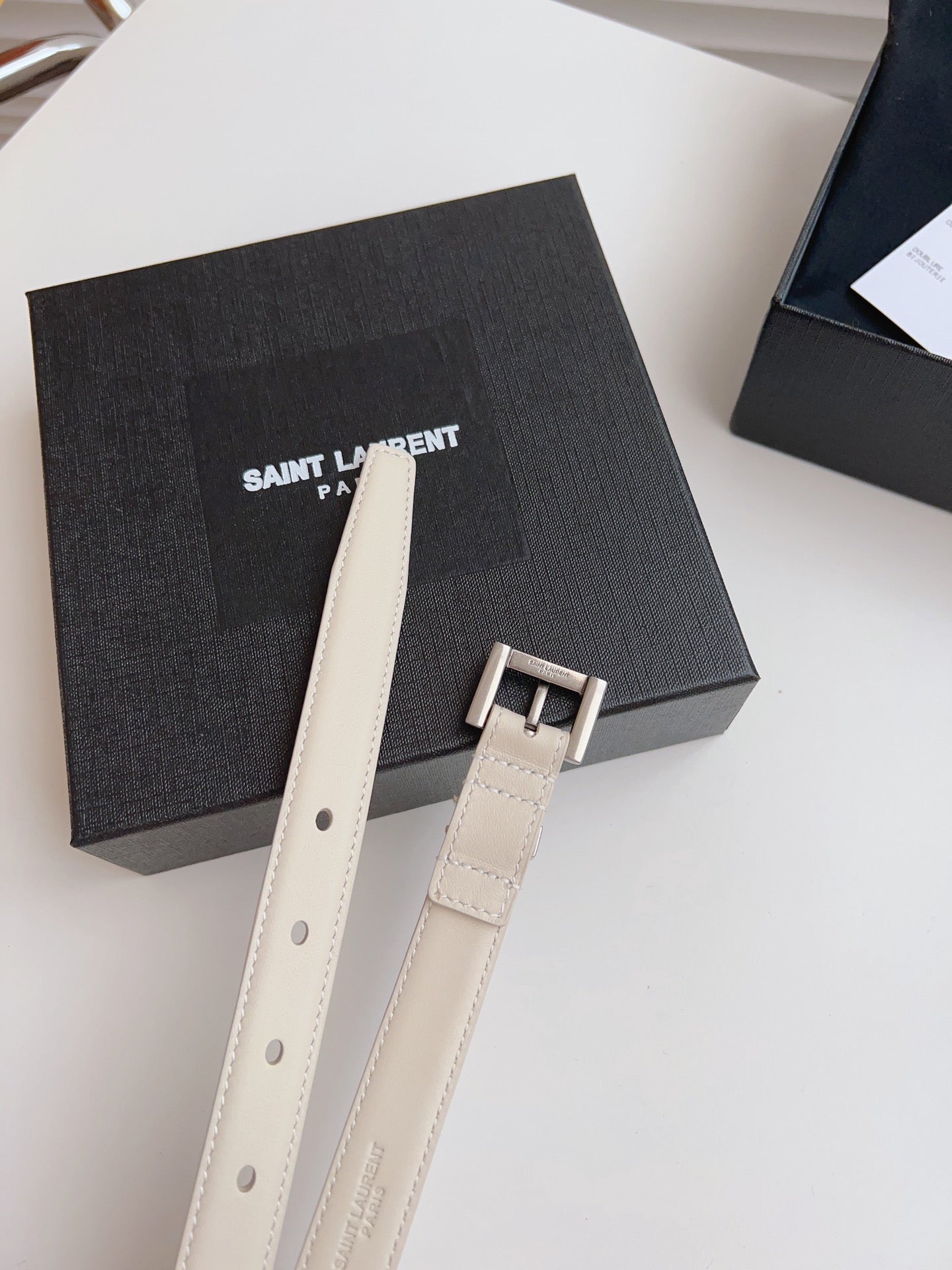 155RSL224PDE Stylish High quality belt With full package