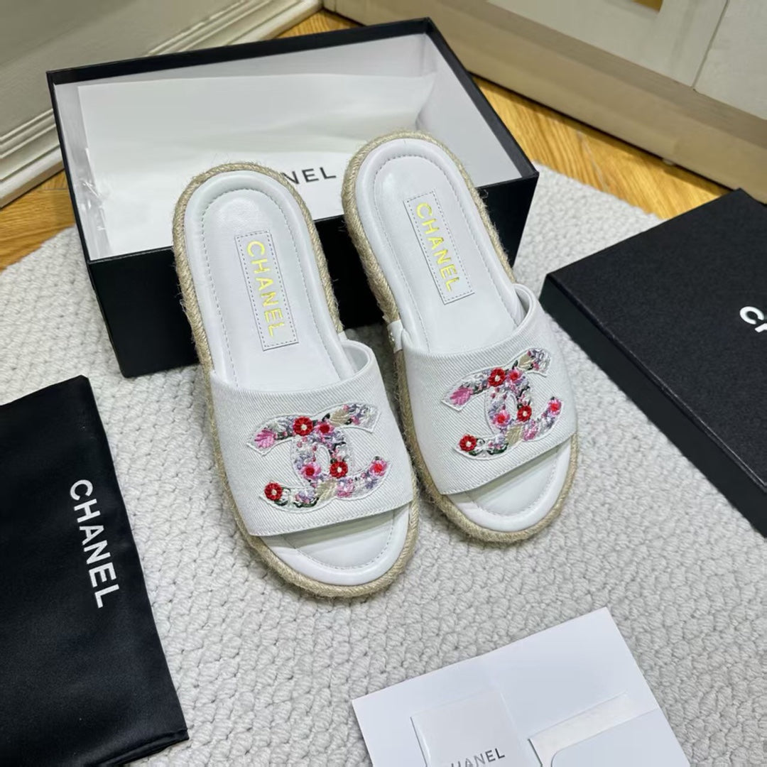 255QC43ZDE Stylish leather shoes