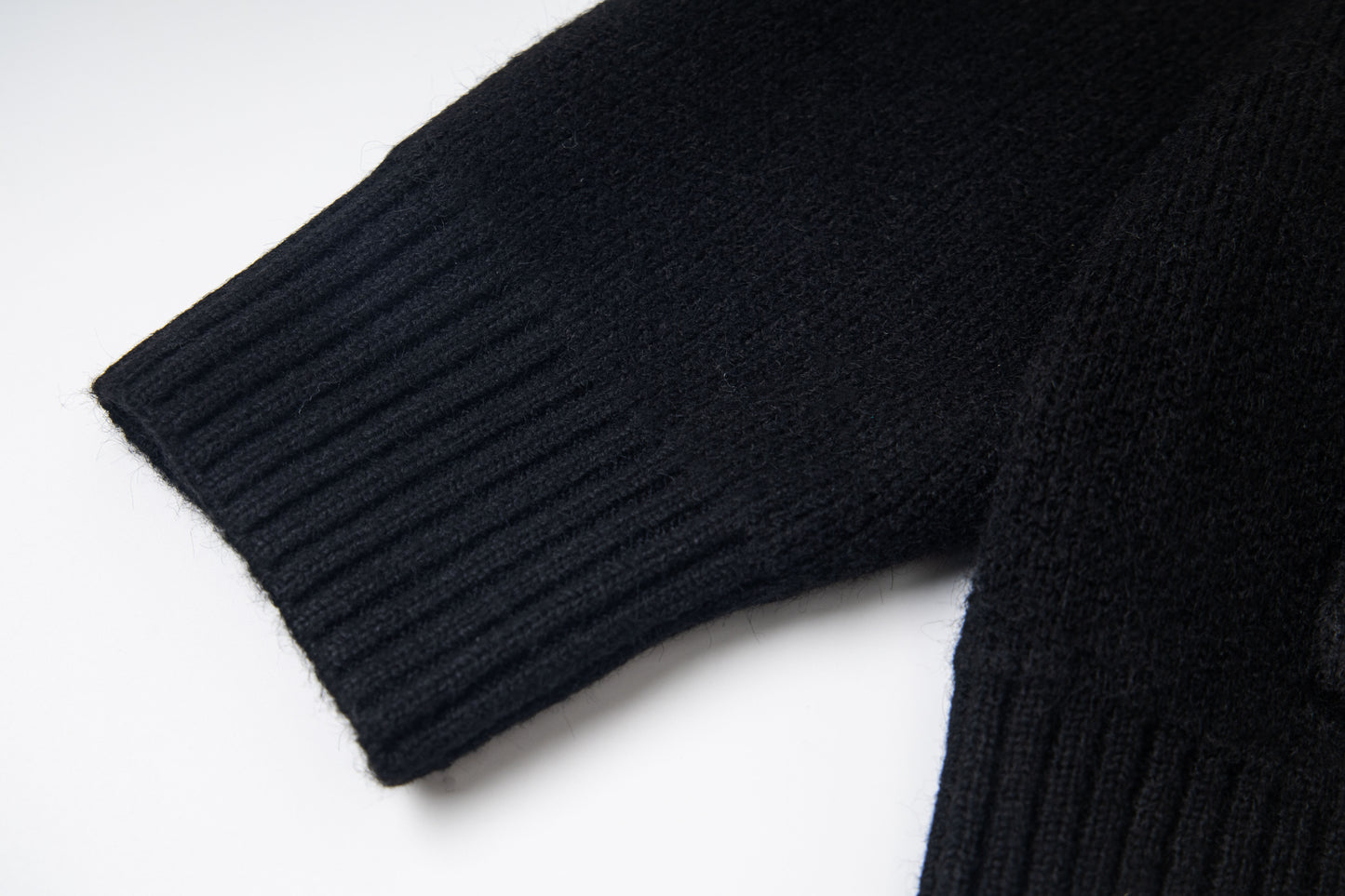 85ZA156UDE Stylish Sweaters