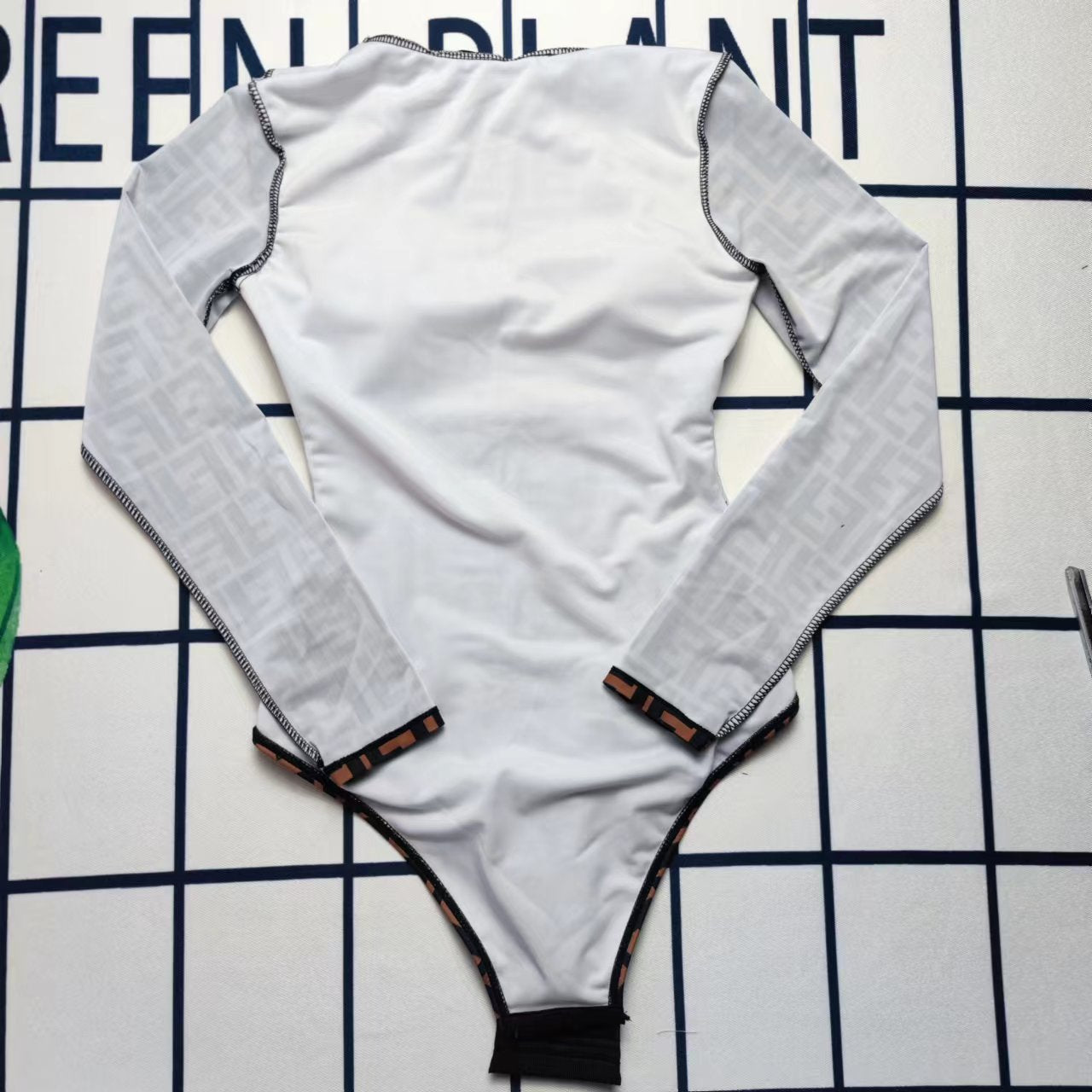 14F24YDE Stylish Long sleeve swimsuit