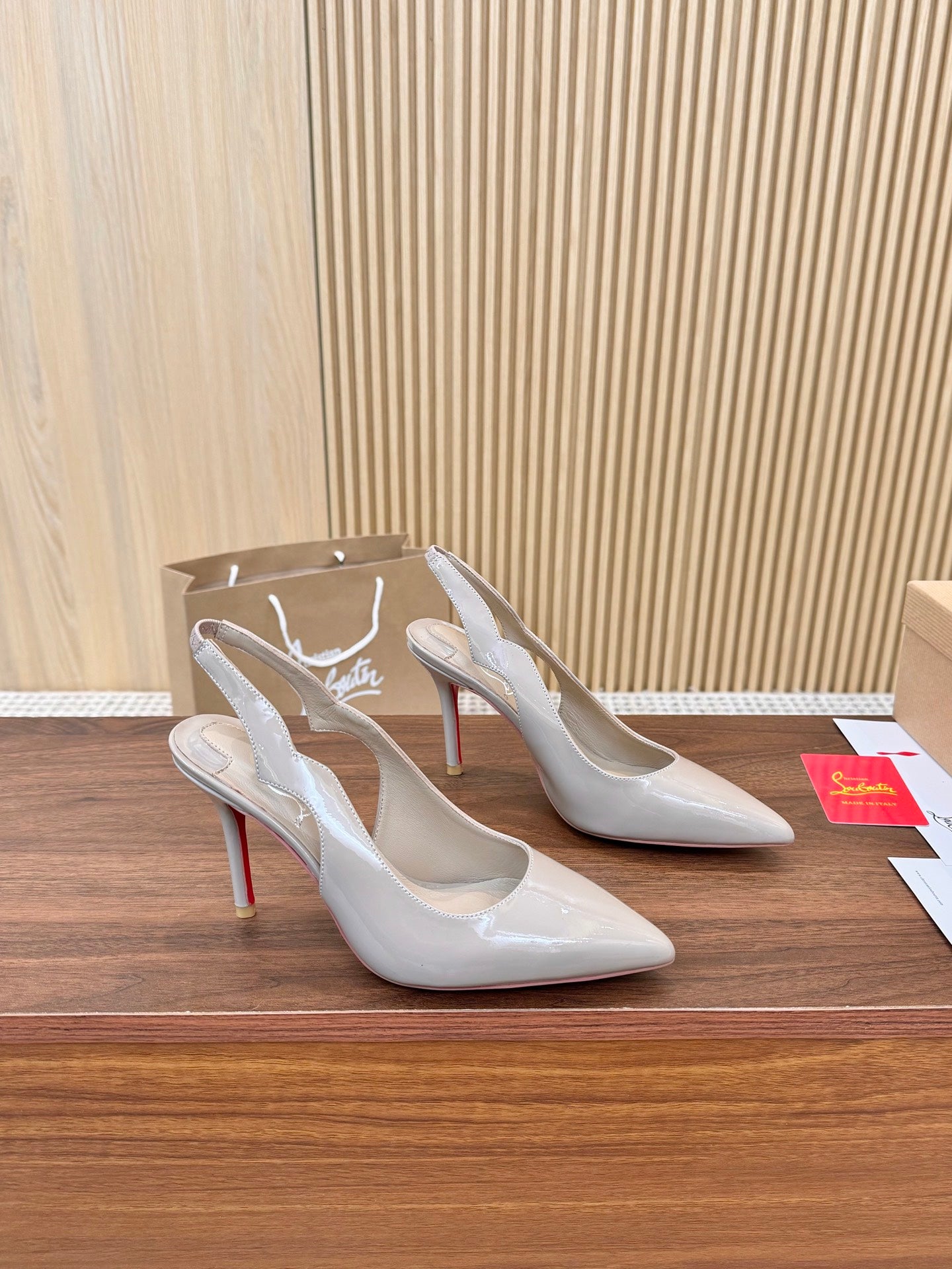 275NA5ZDE Stylish leather High heels