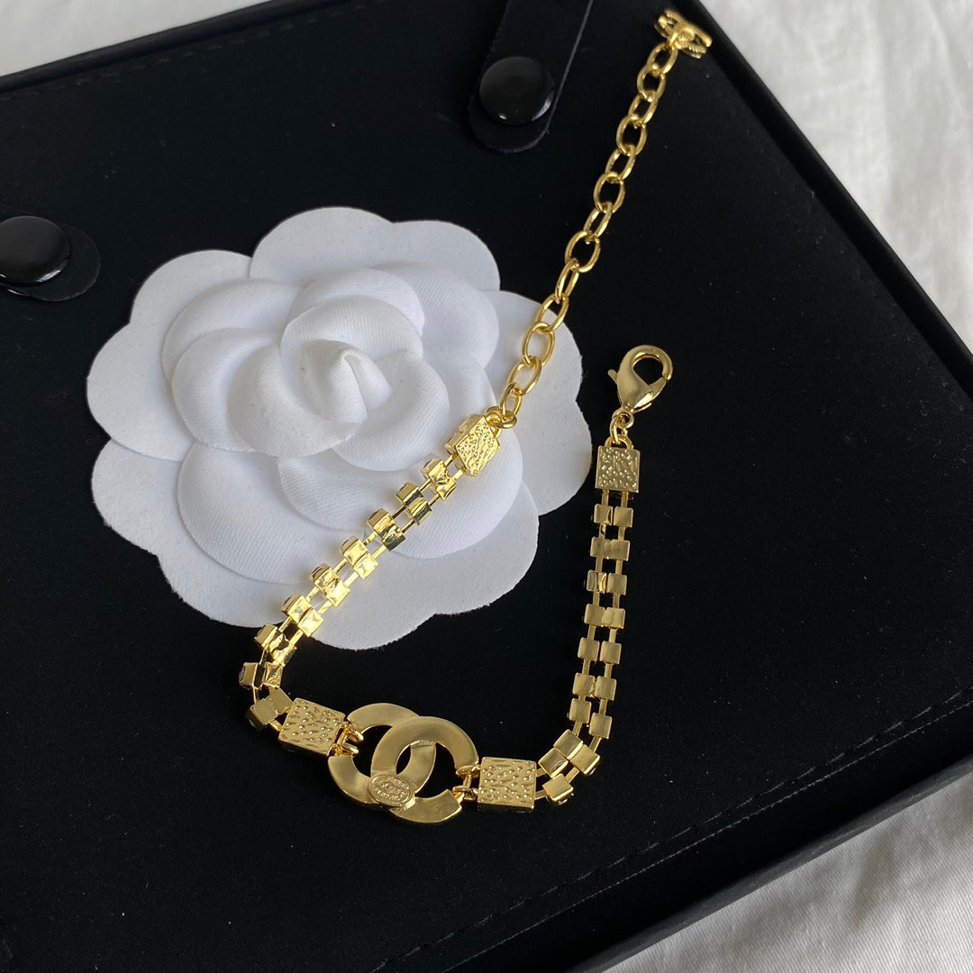 1YC163XDE Stylish Necklaces
