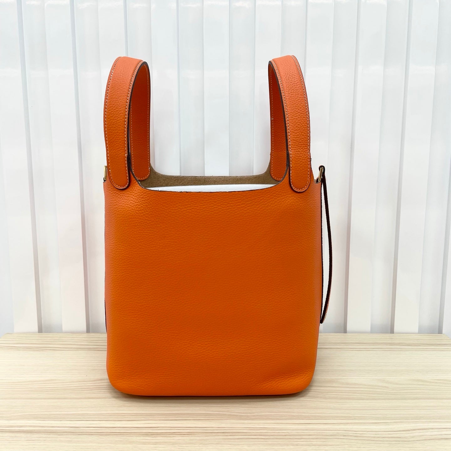 15RH5BDE Stylish leather bag