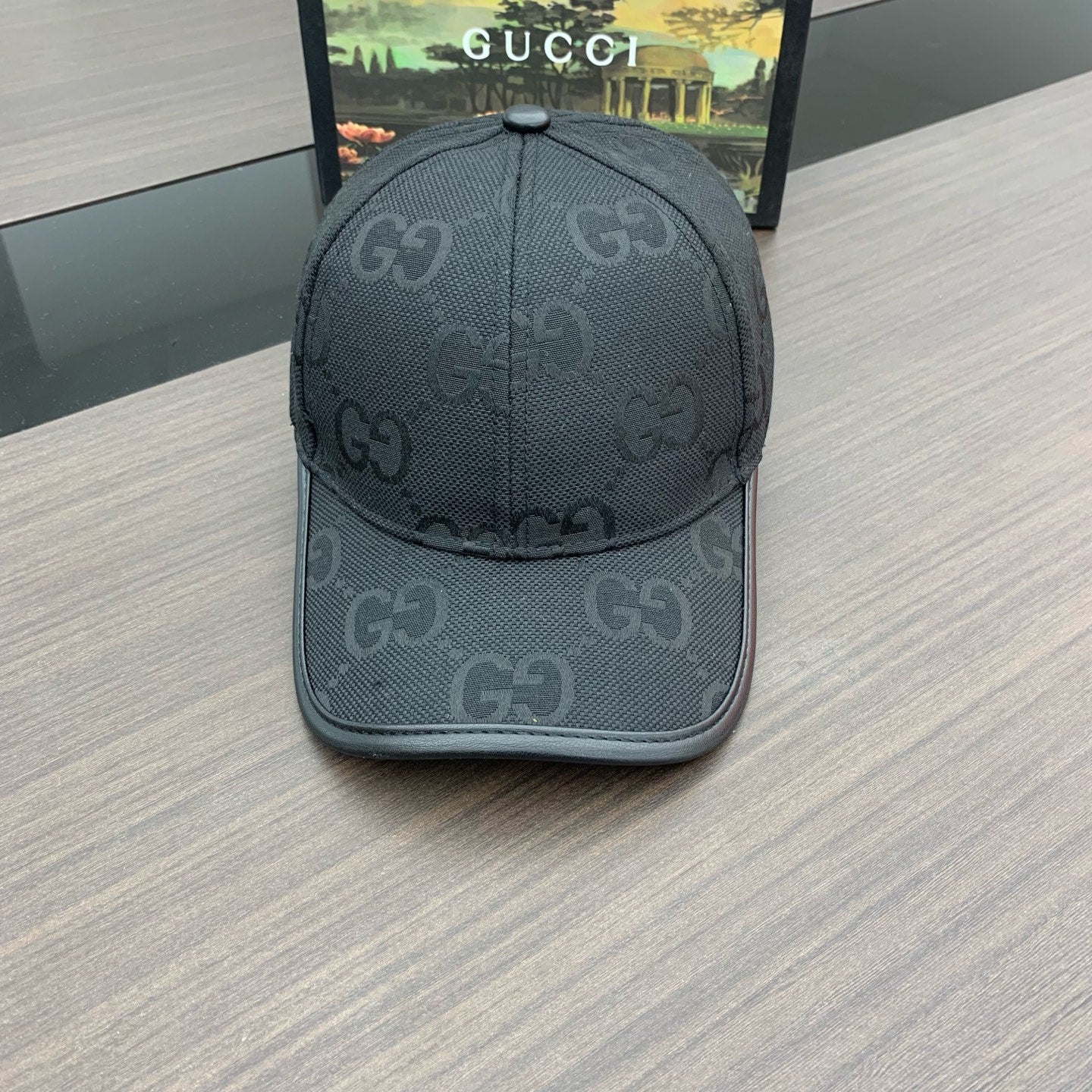 125ZB520MDE Stylish hats