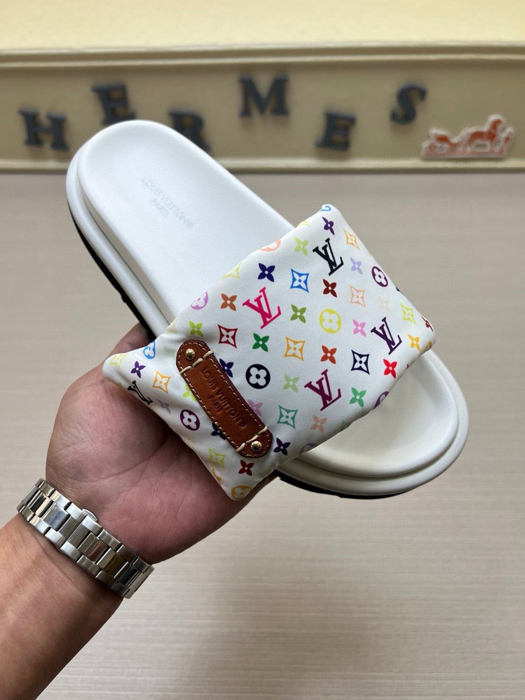 5QE6ZDE Stylish Slippers