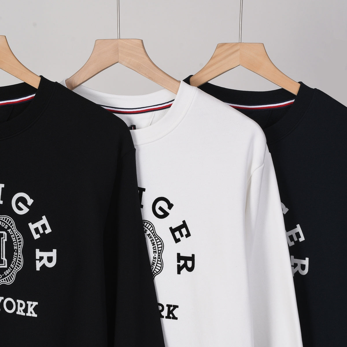 175ZA84UDE Stylish Sweaters