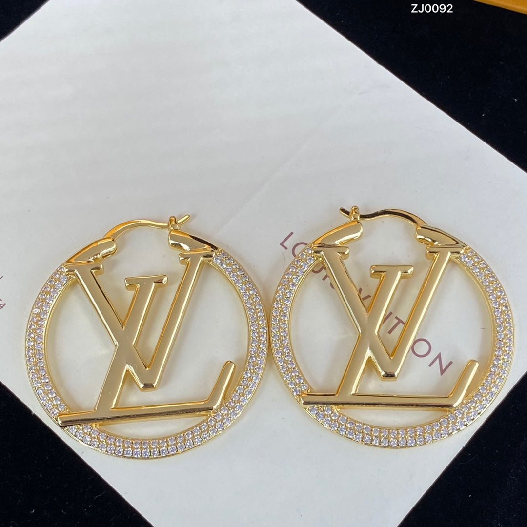 1E1EDE Stylish Earrings