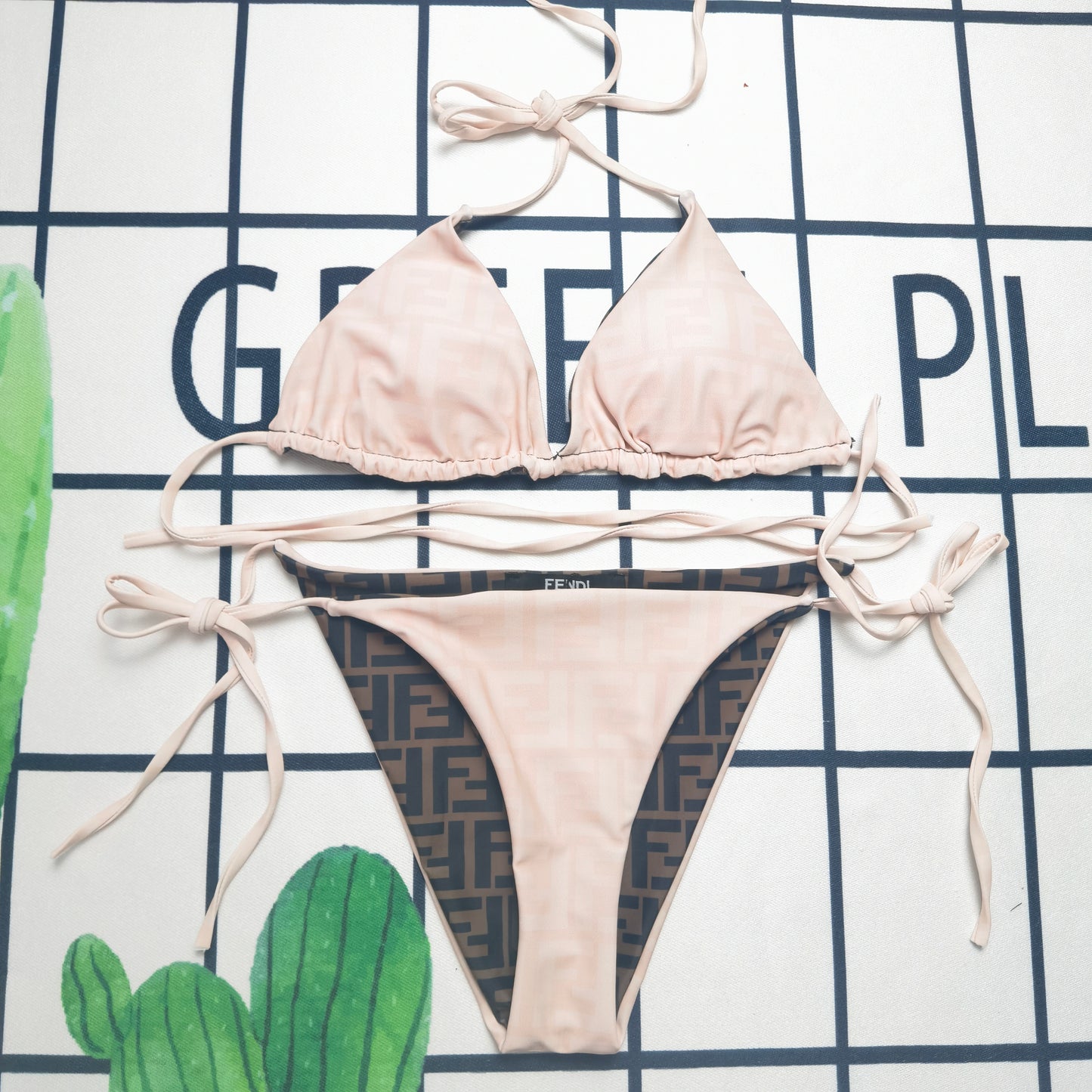 14F36YDE Stylish Bikini swimsuit