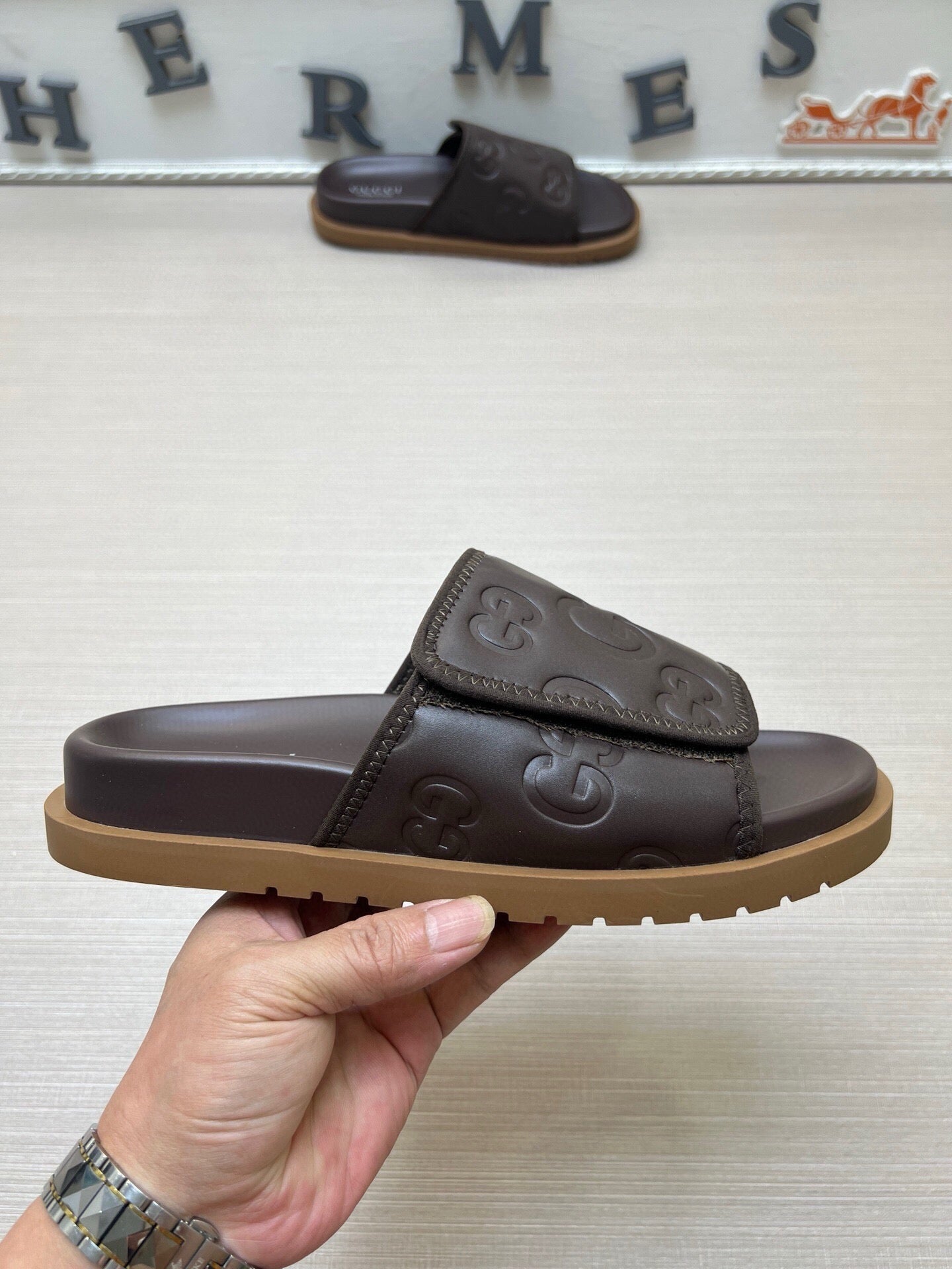 5LB230ZDE Stylish Slippers
