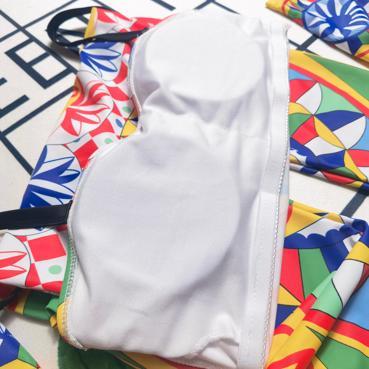 14A2YDE Stylish Long sleeve swimsuit