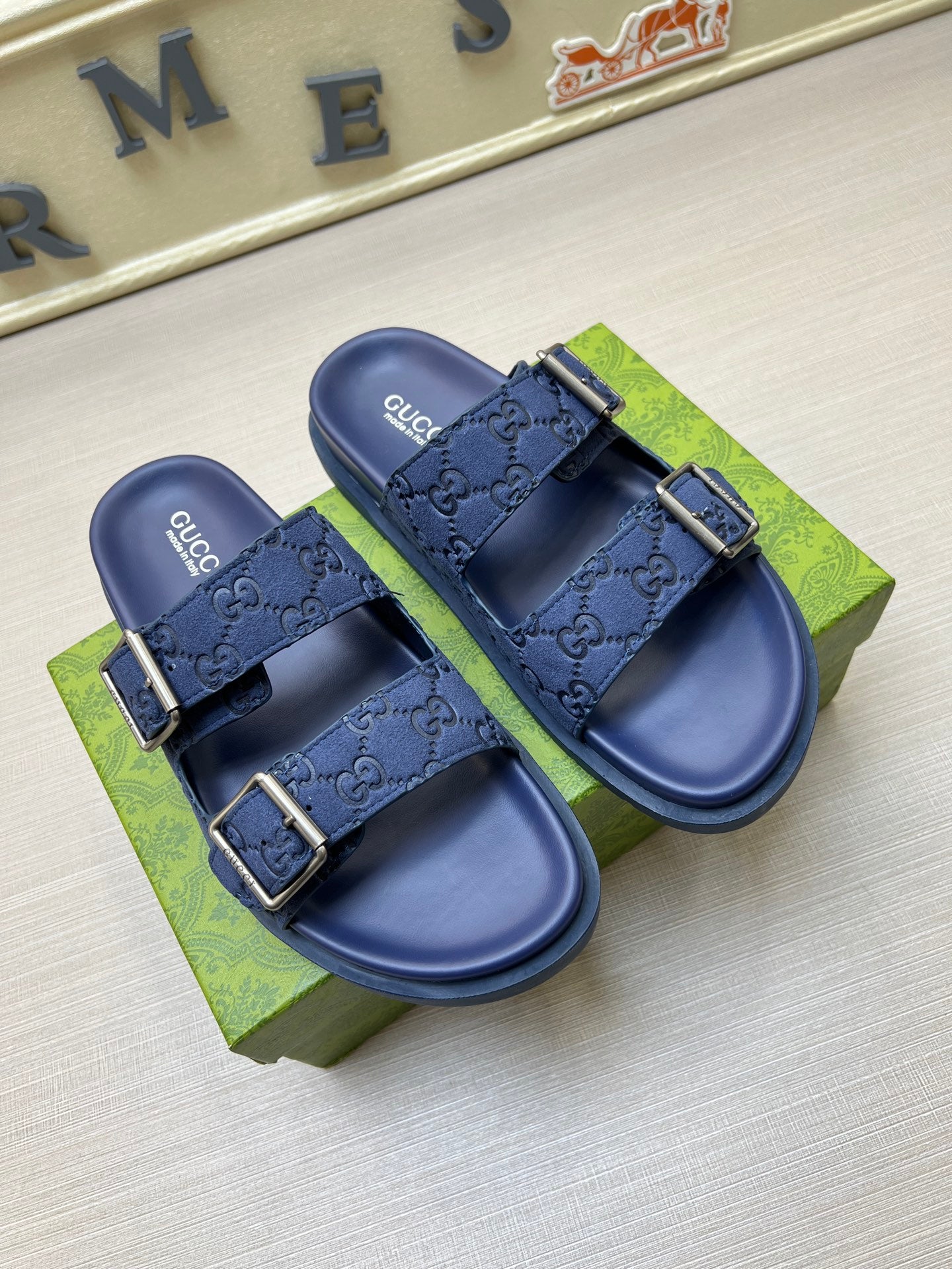 5QB15ZDE Stylish Slippers