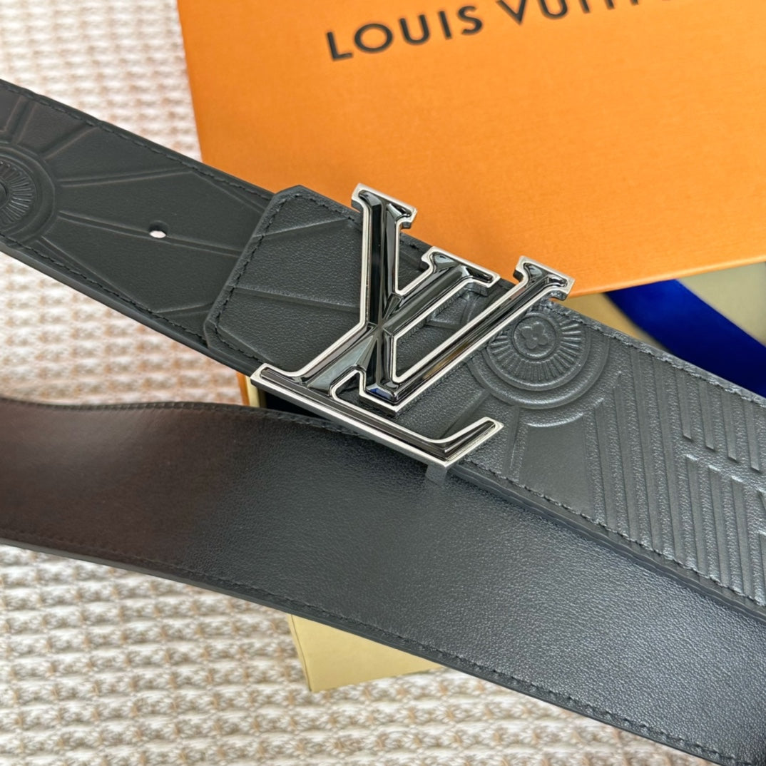 14E54PDE Stylish High quality belt With full package