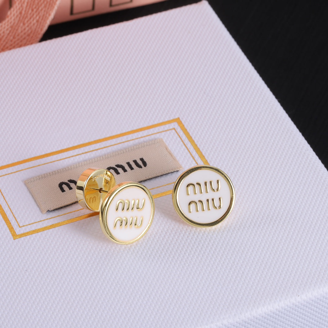 14A713EDE Stylish Earrings