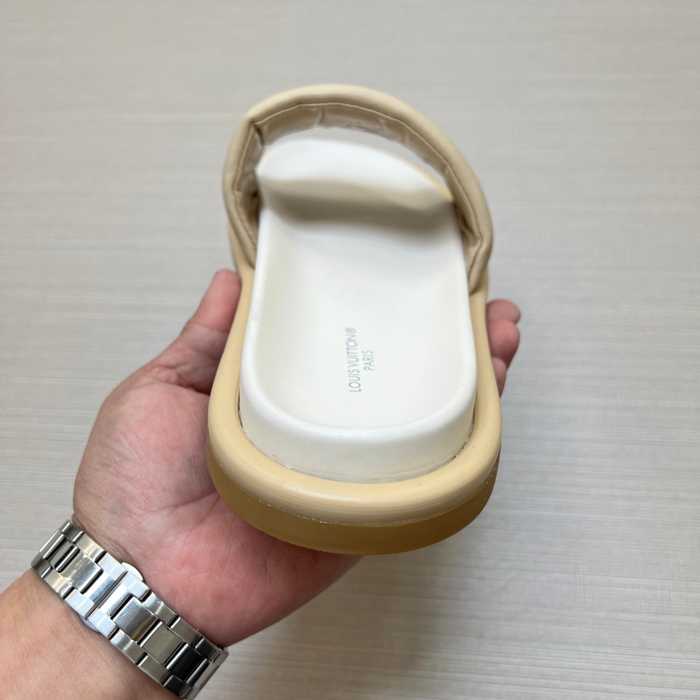 535ZE299ZDE Stylish Slippers