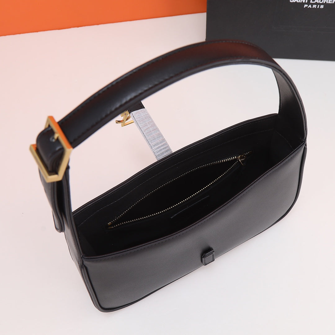 4XSL29BDE Stylish leather bag