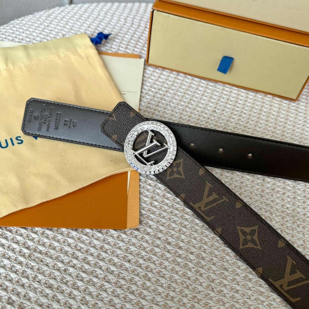 14E128PDE Stylish High quality belt With full package