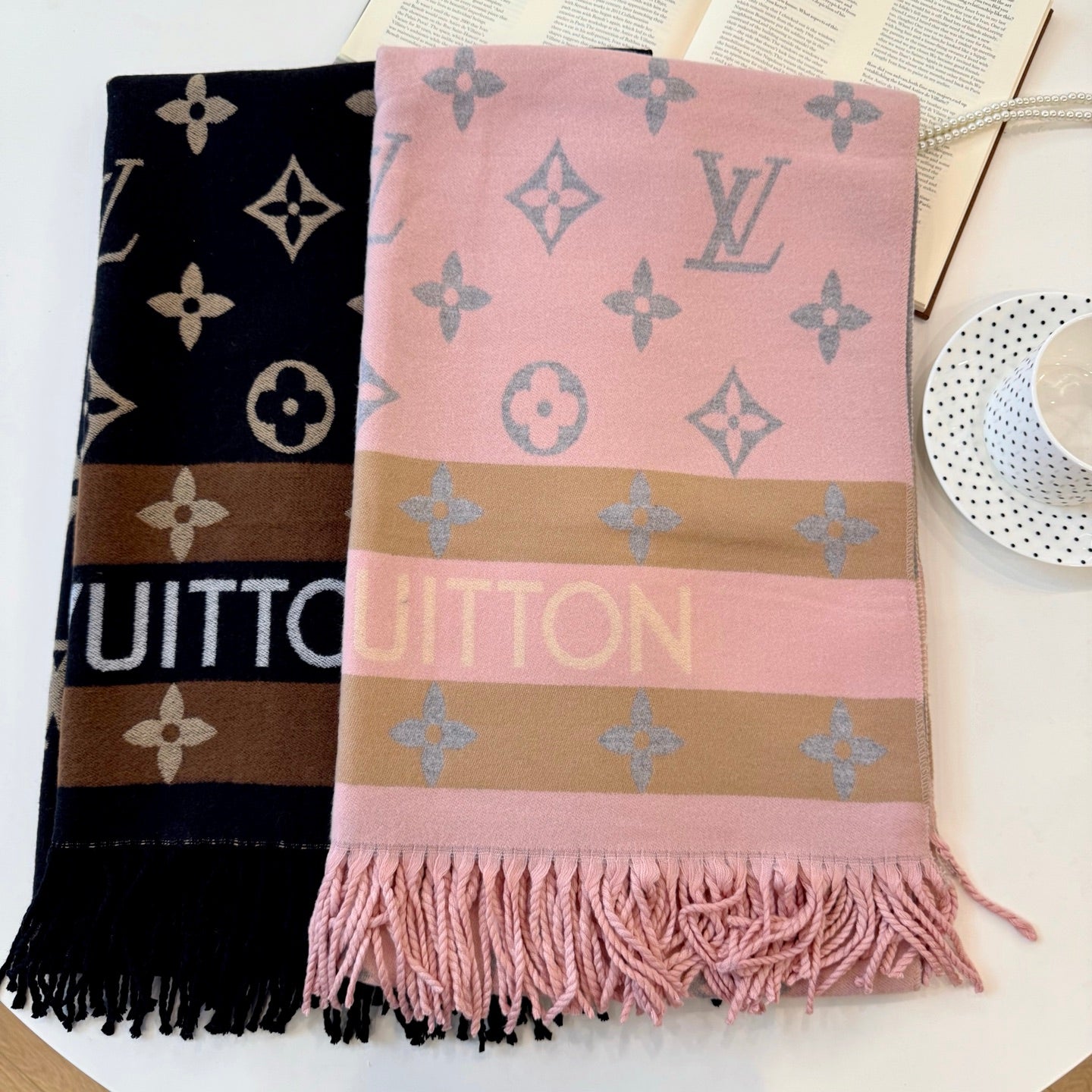 185ZE69WDE Stylish Winter Scarves