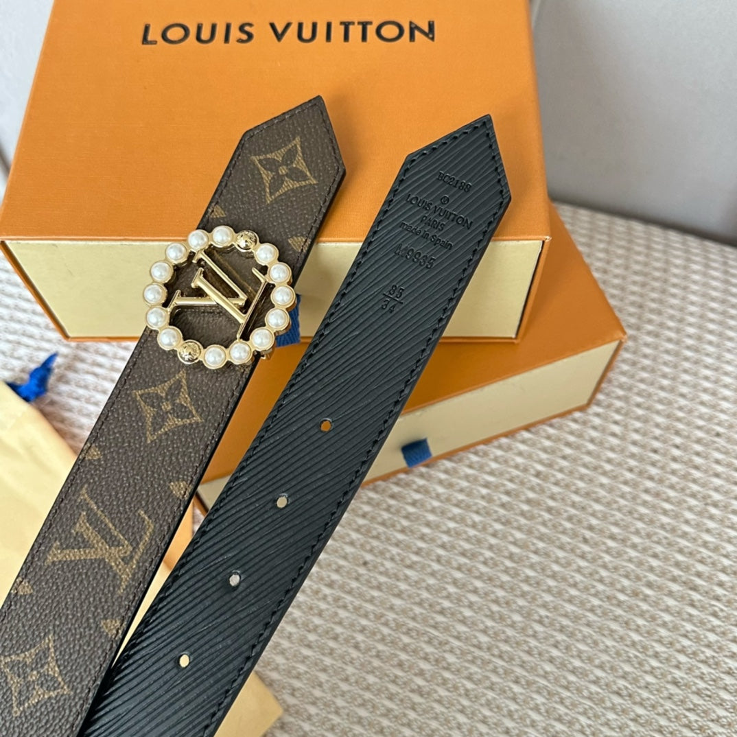 14E141PDE Stylish High quality belt With full package