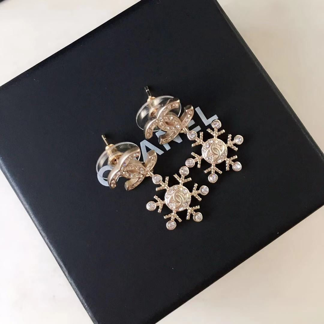 14C788EDE Stylish Earrings