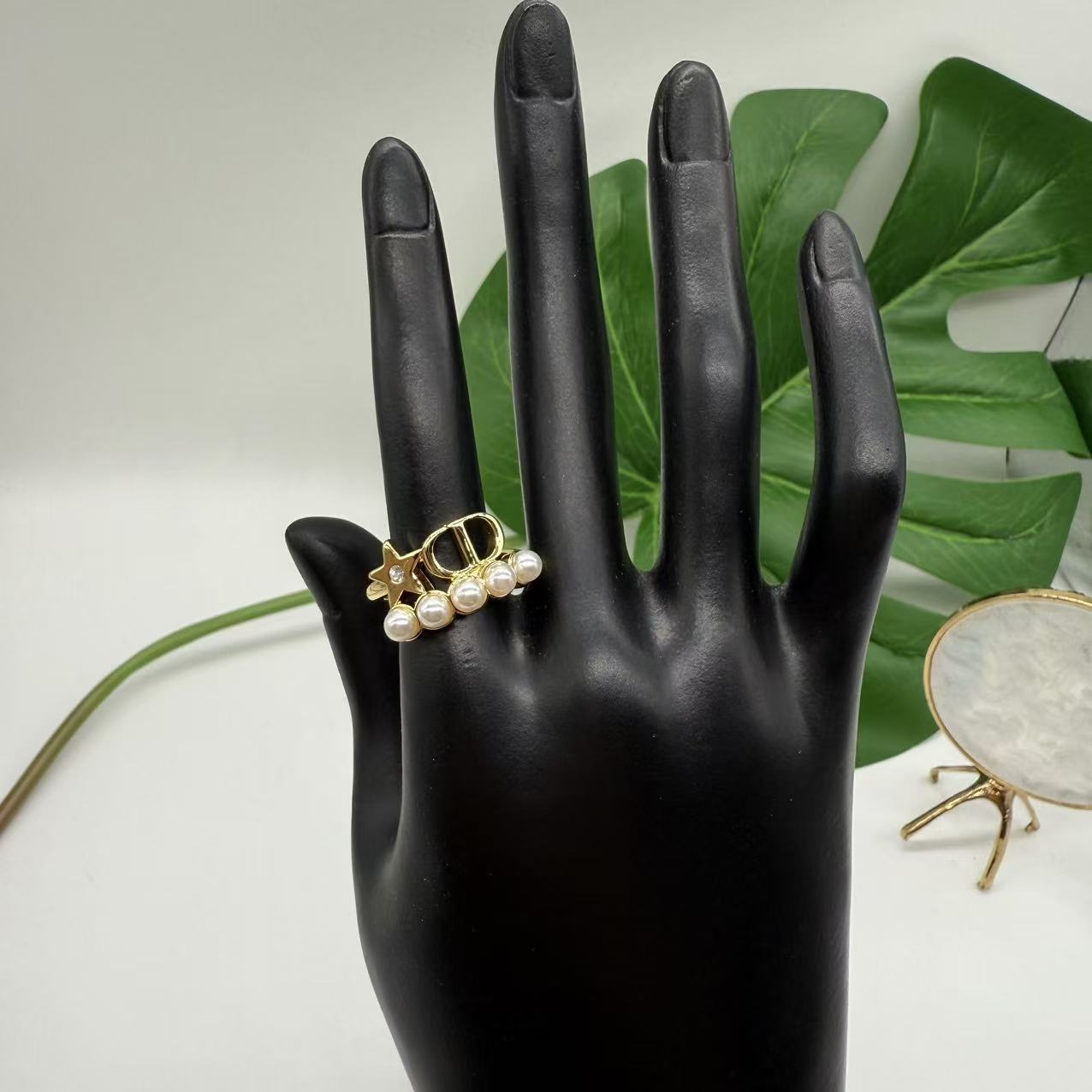14D735JDE Stylish rings