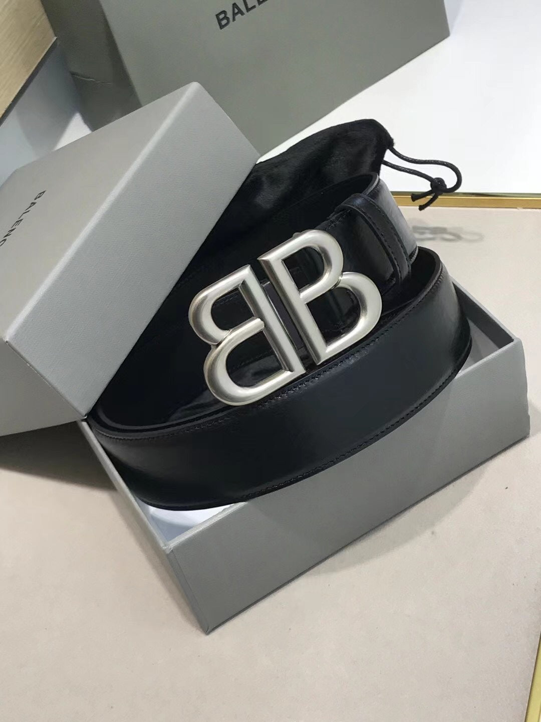 255RJ6PDE Stylish High quality belt With full package