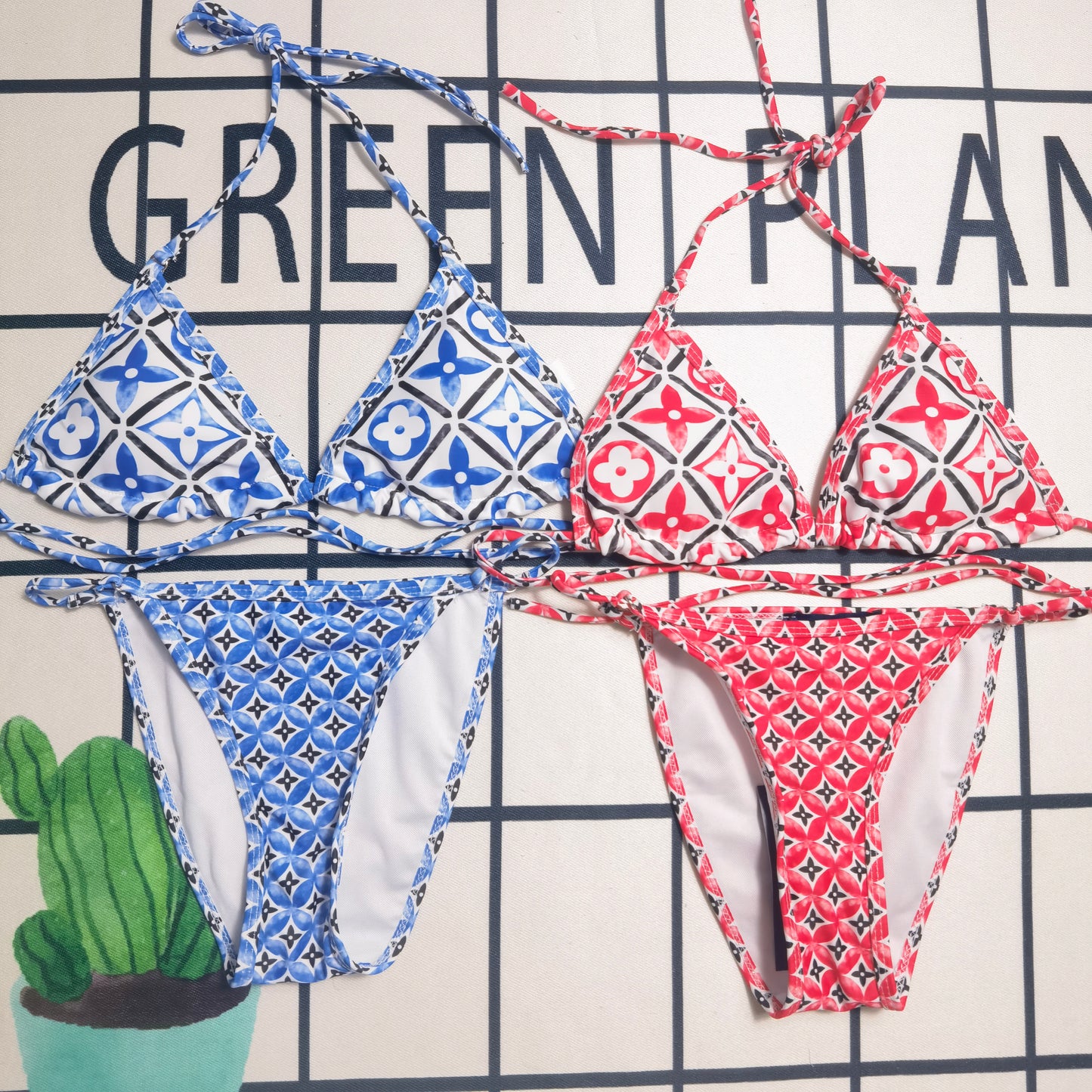 14E15YDE Stylish Bikini swimsuit
