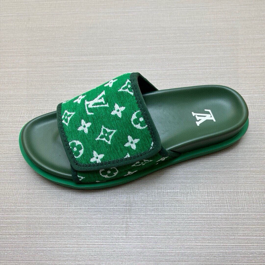 5QE4ZDE Stylish Slippers