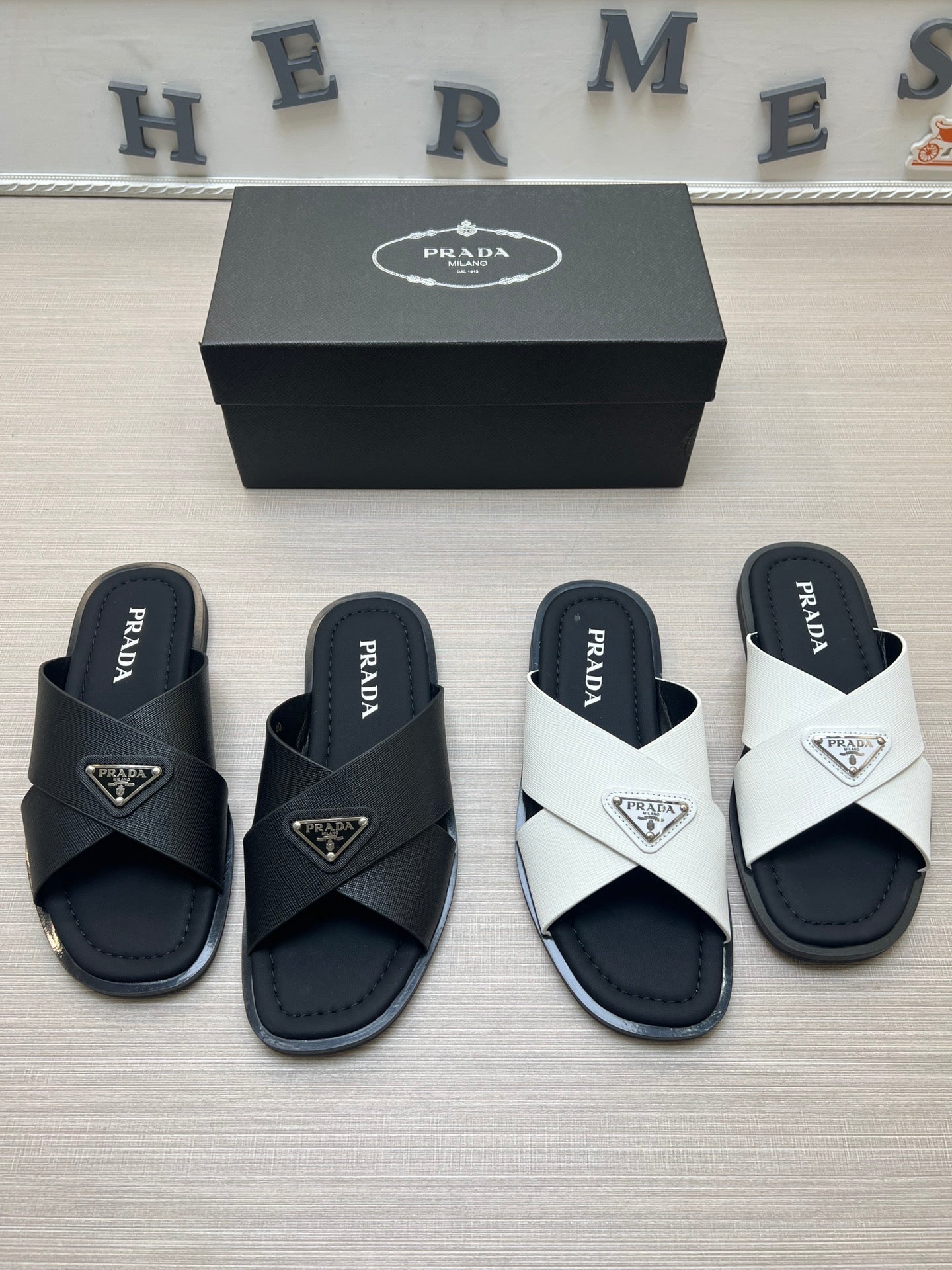 54PD71ZDE Stylish slippers