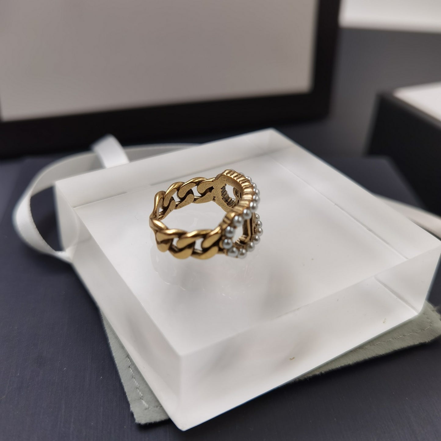14D288JDE Stylish rings