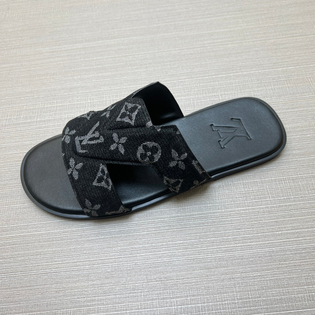 54E32ZDE Stylish slippers