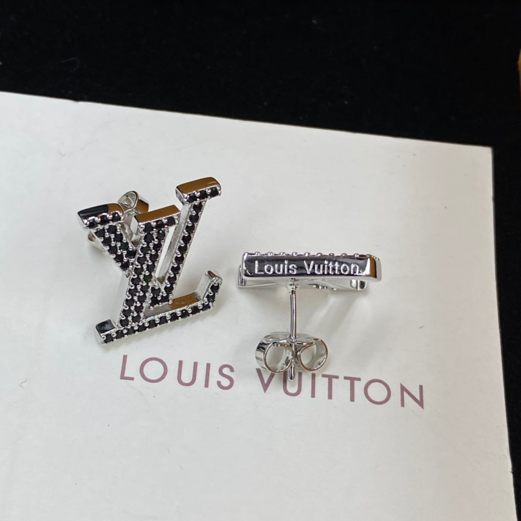 1YE340EDE Stylish Earrings