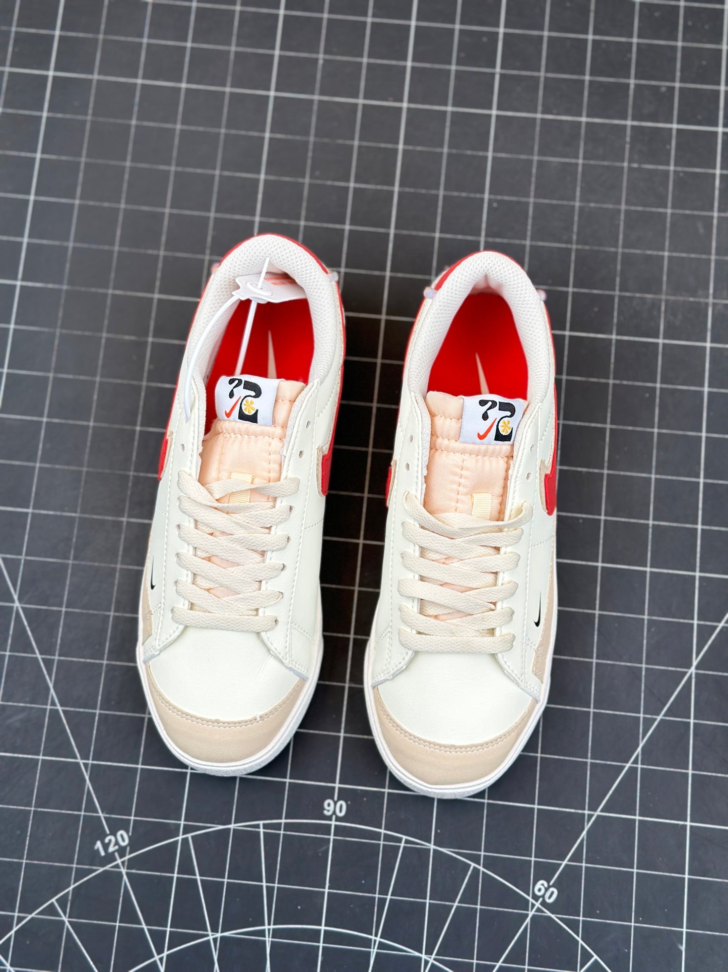 435ZA13ZDE Stylish shoes