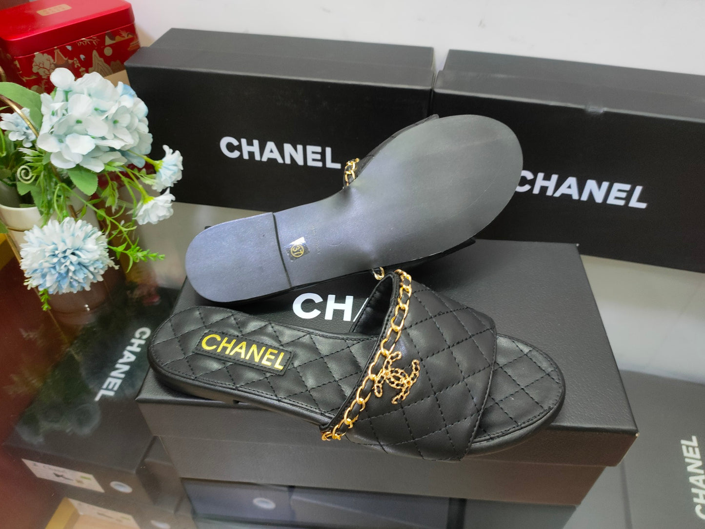 14C29ZDE Stylish slippers