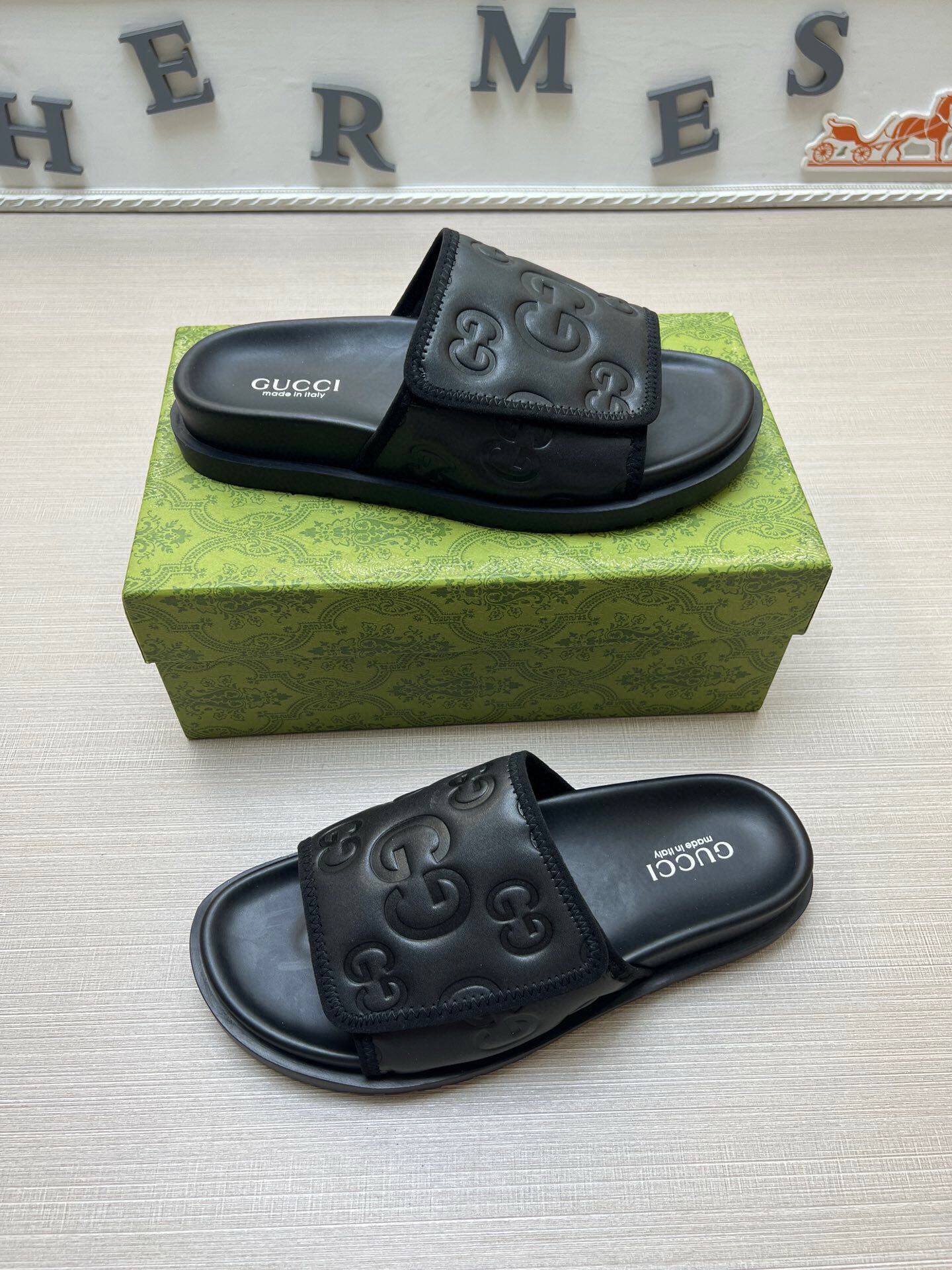5LB230ZDE Stylish Slippers
