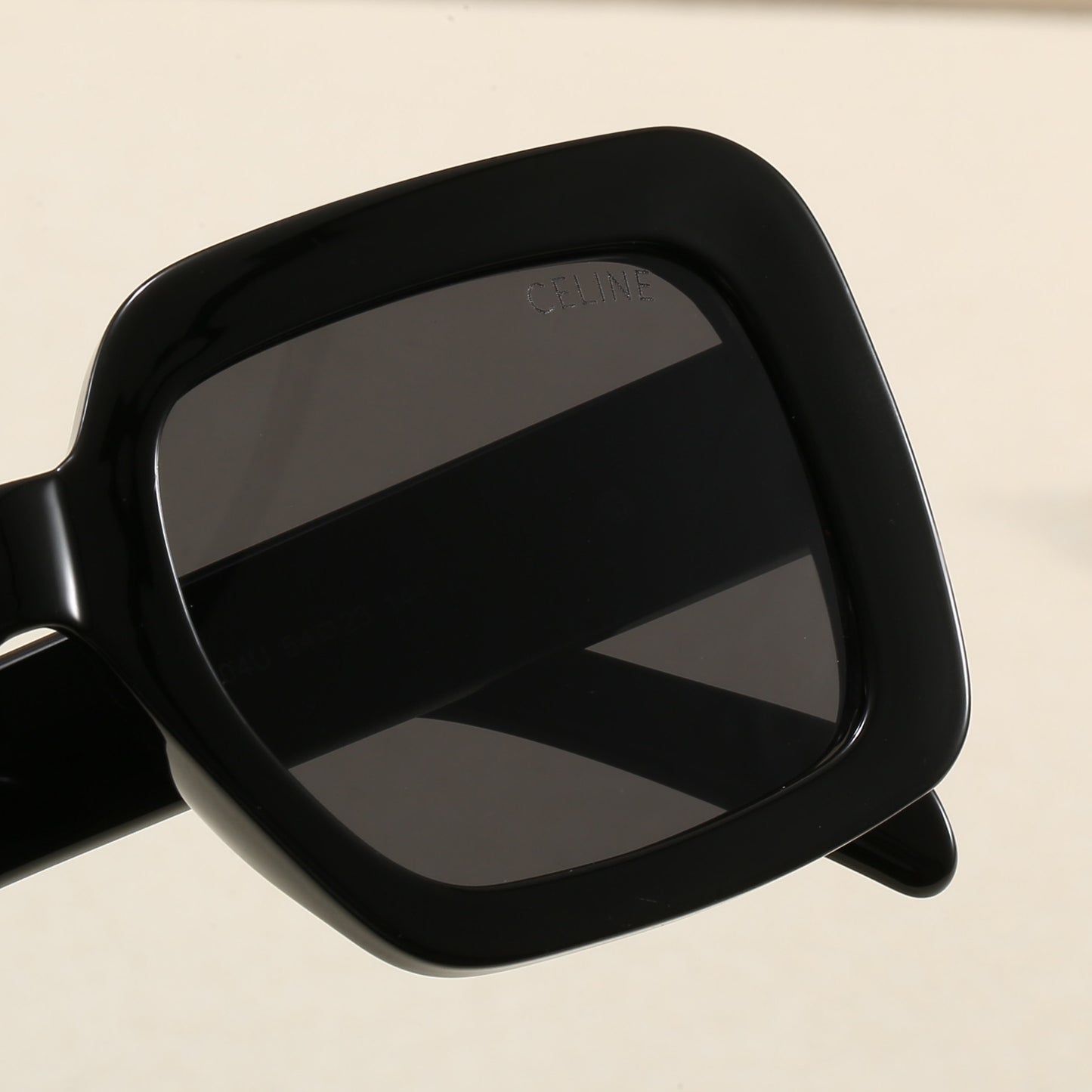 285RN28TDE Stylish Sunglasses