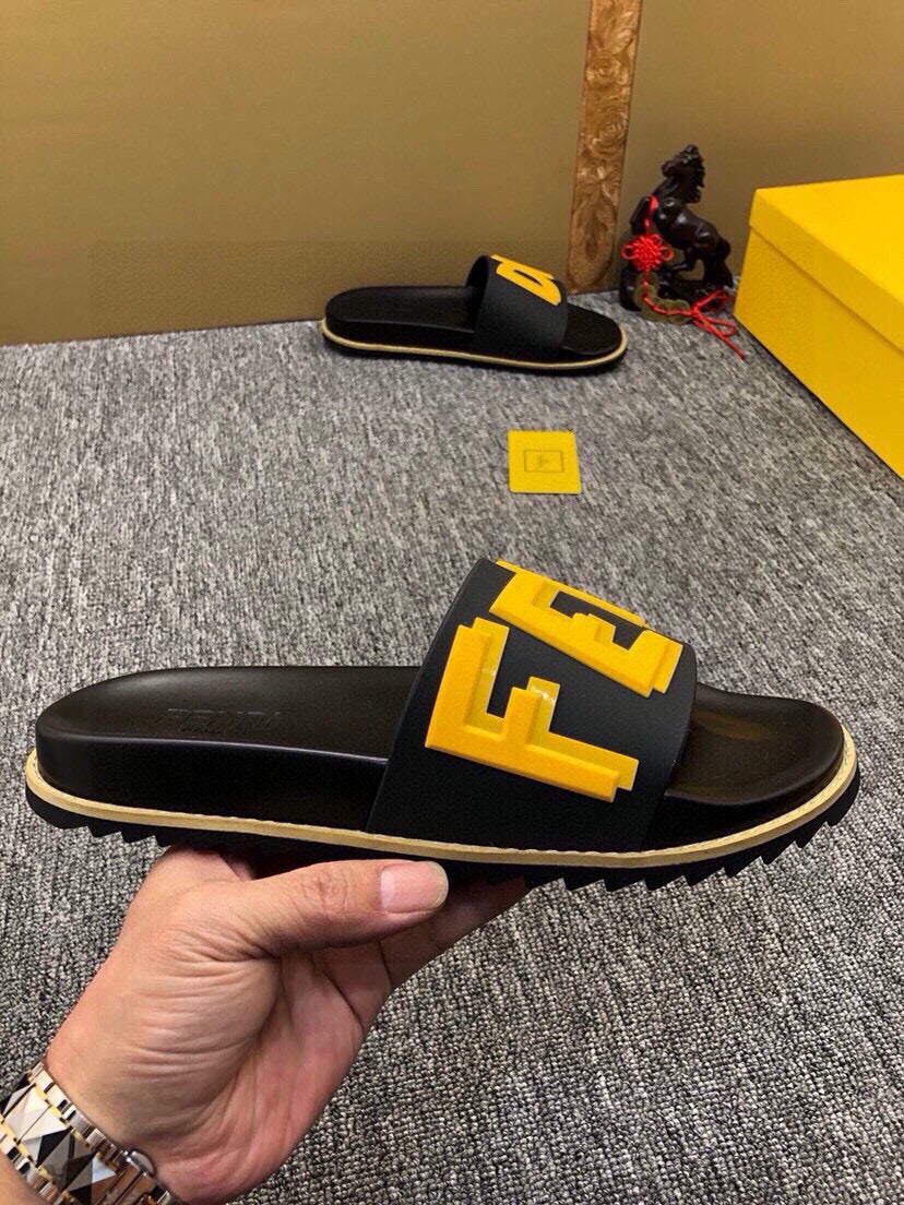 535ZF288ZDE Stylish Slippers