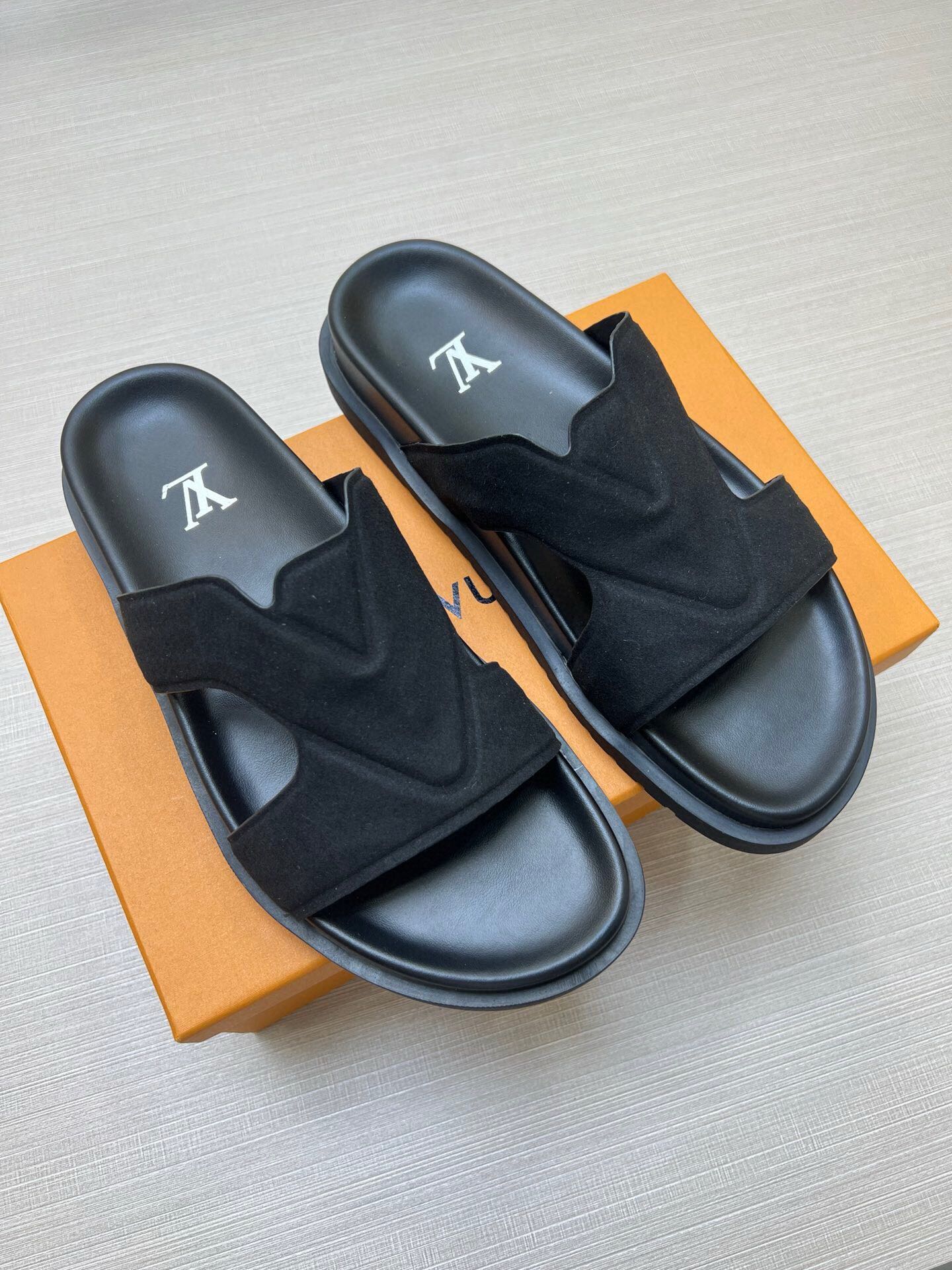 5LE229ZDE Stylish Slippers