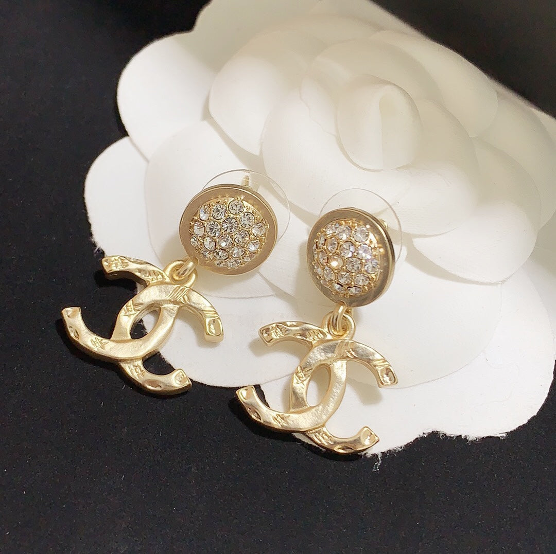 1YC140EDE Stylish Earrings
