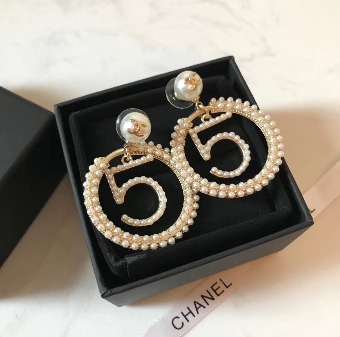 14C298EDE Stylish Earrings