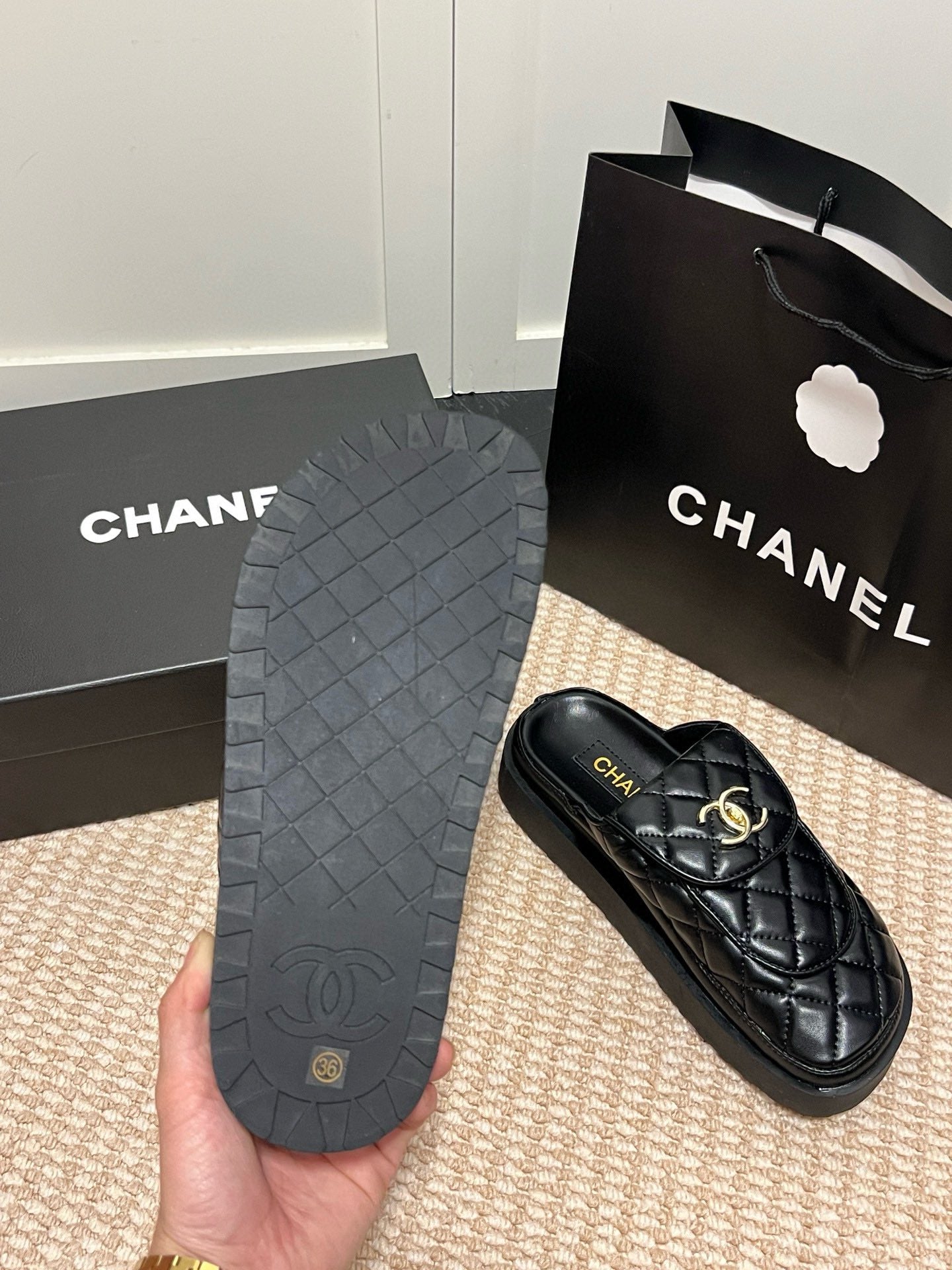 14C154ZDE Stylish Slippers