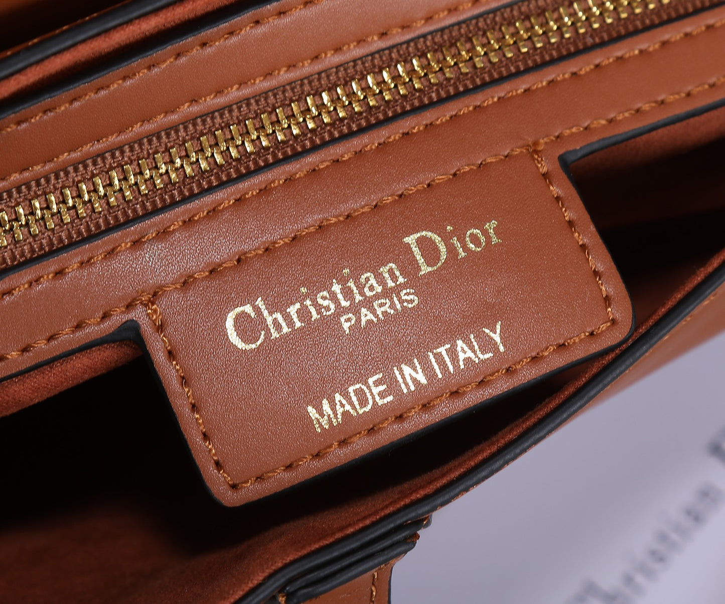 5D11BDE Stylish leather bag