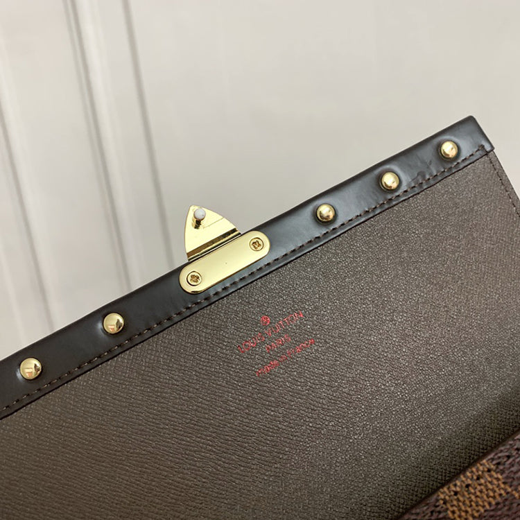 AE10BDE Stylish leather wallets