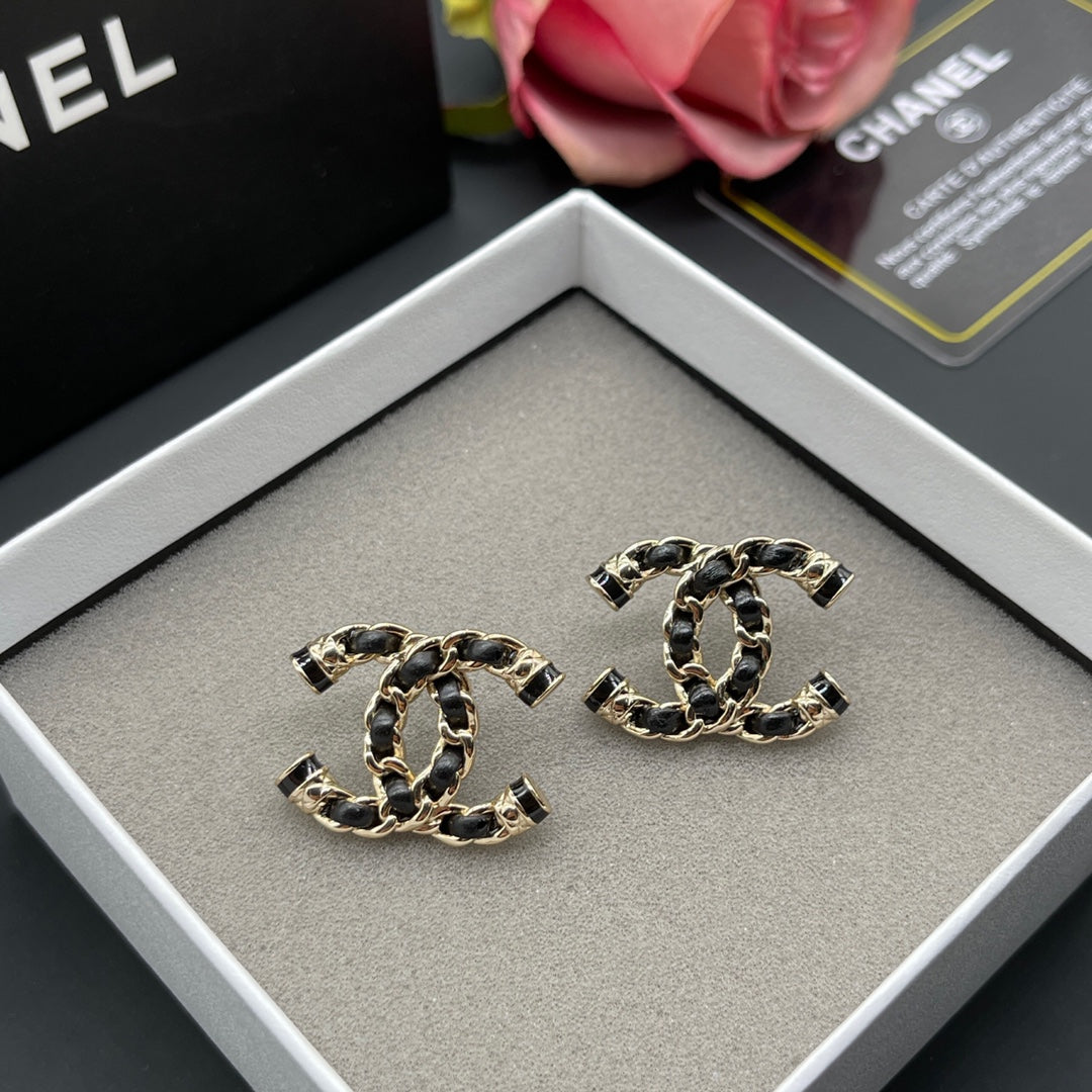 14C899EDE Stylish Earrings