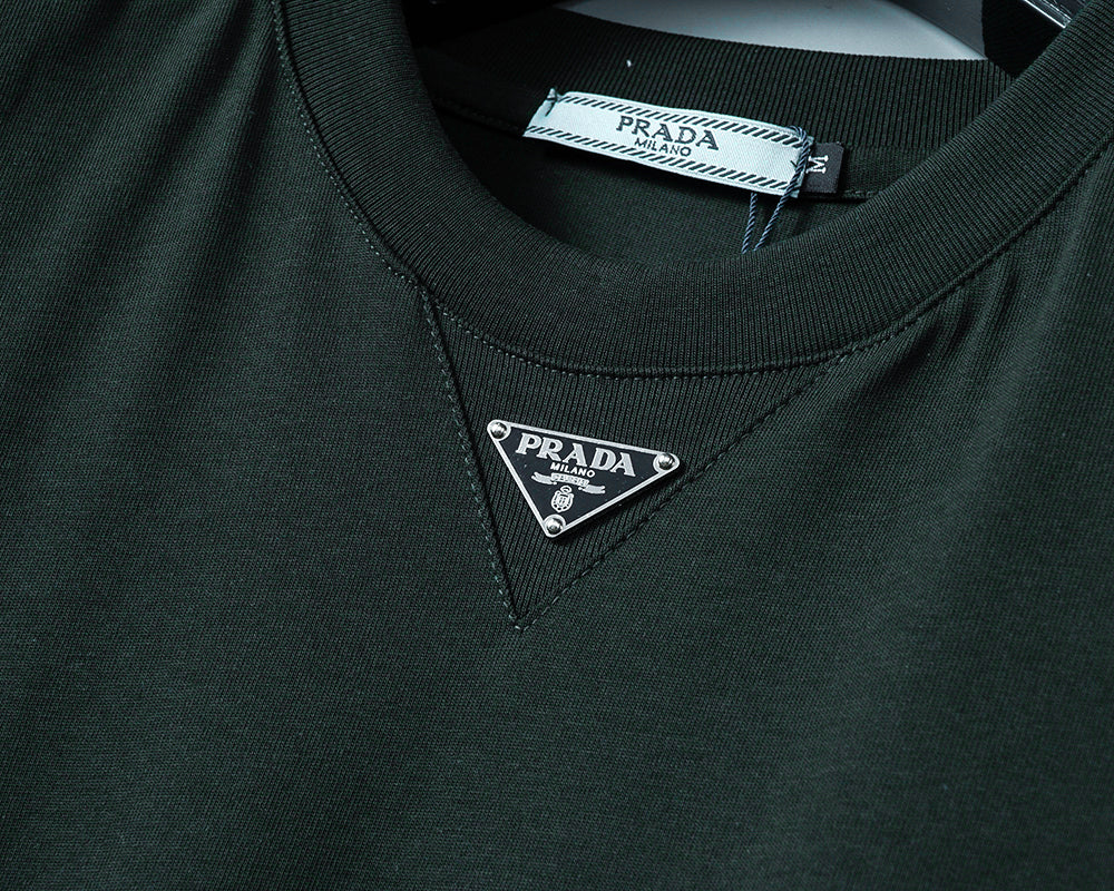 125WP67UDE Stylish T-shirts