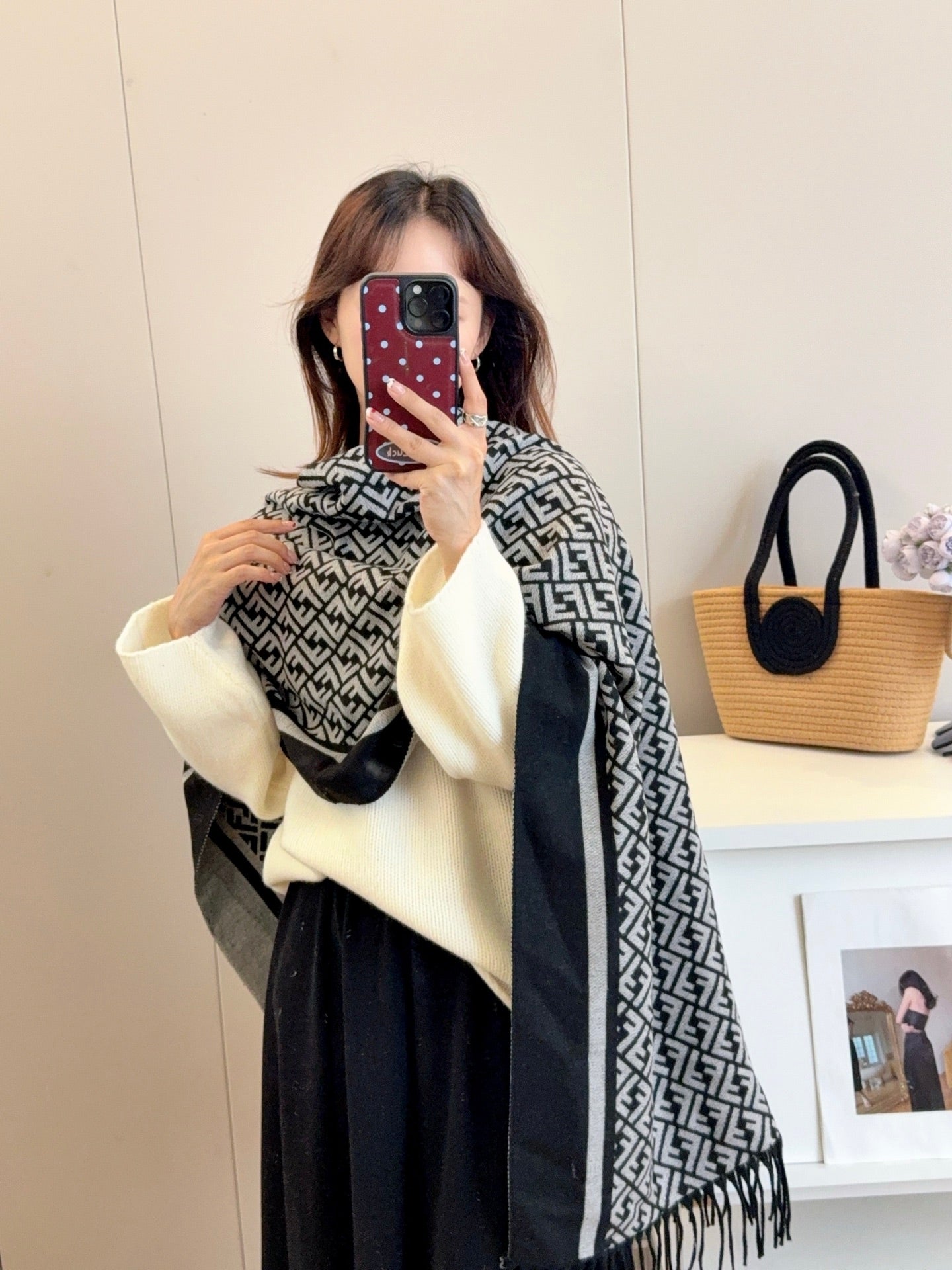 185ZF60WDE Stylish Winter Scarves