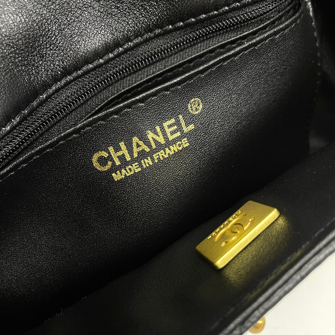 1XC23BDE Stylish leather bag