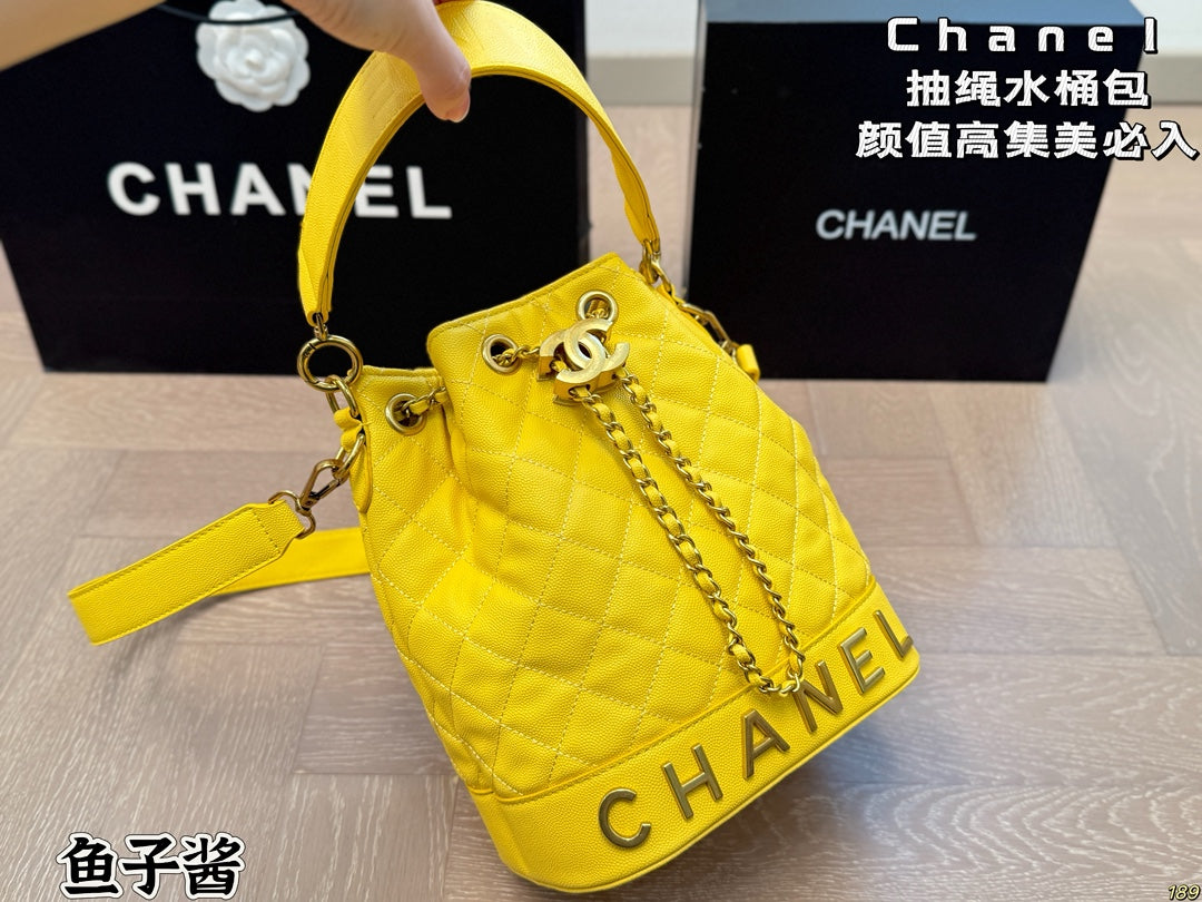 165NC95BDE Stylish leather bag